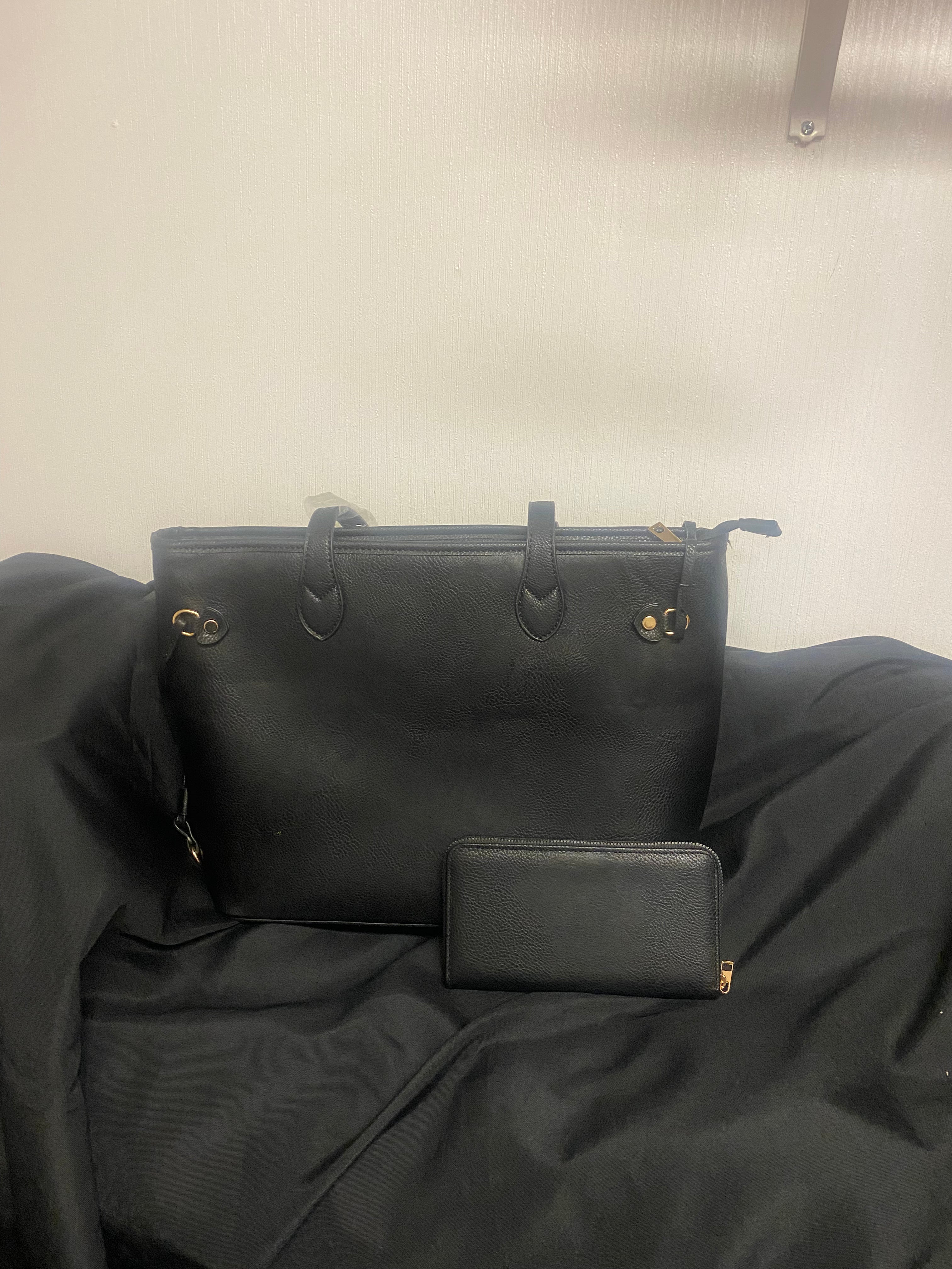 black 2 piece bag wallet set
